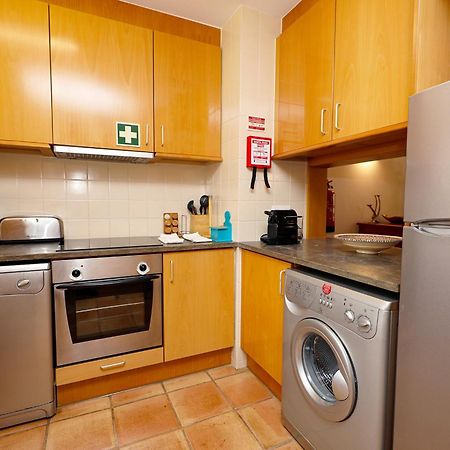 B39 - Marina Hill Apartment Lagos Bagian luar foto